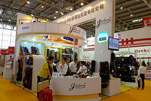 2013年金川樂器箱包應邀參加北京樂器展會